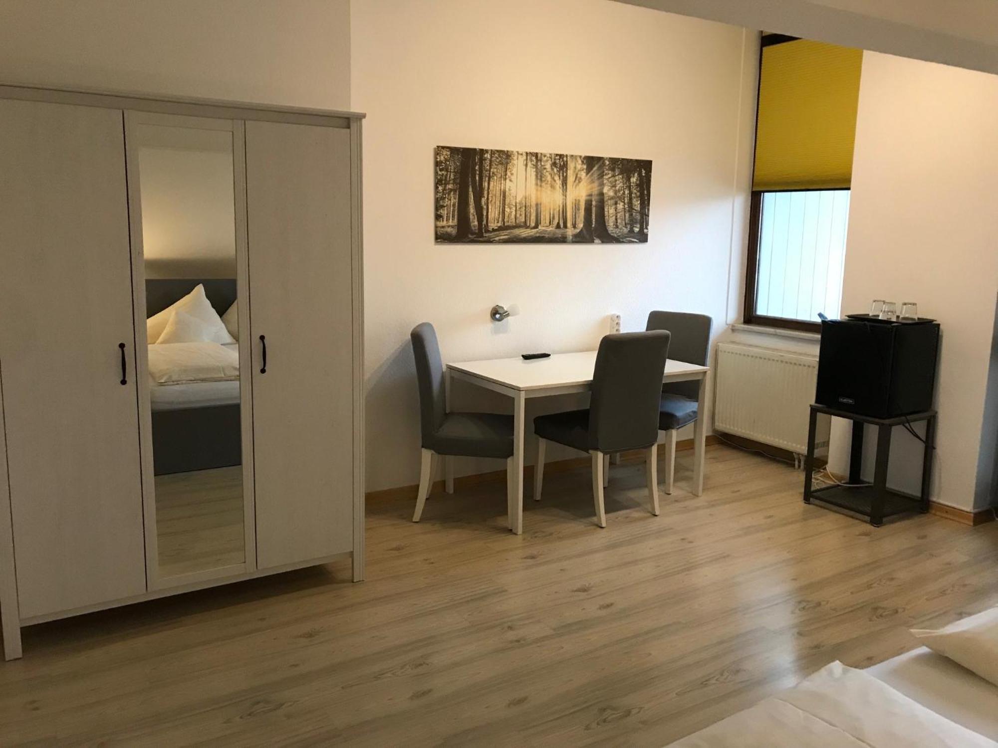 Abendruhe Hotel - Kontaktloser Check In Oberhaching Eksteriør billede