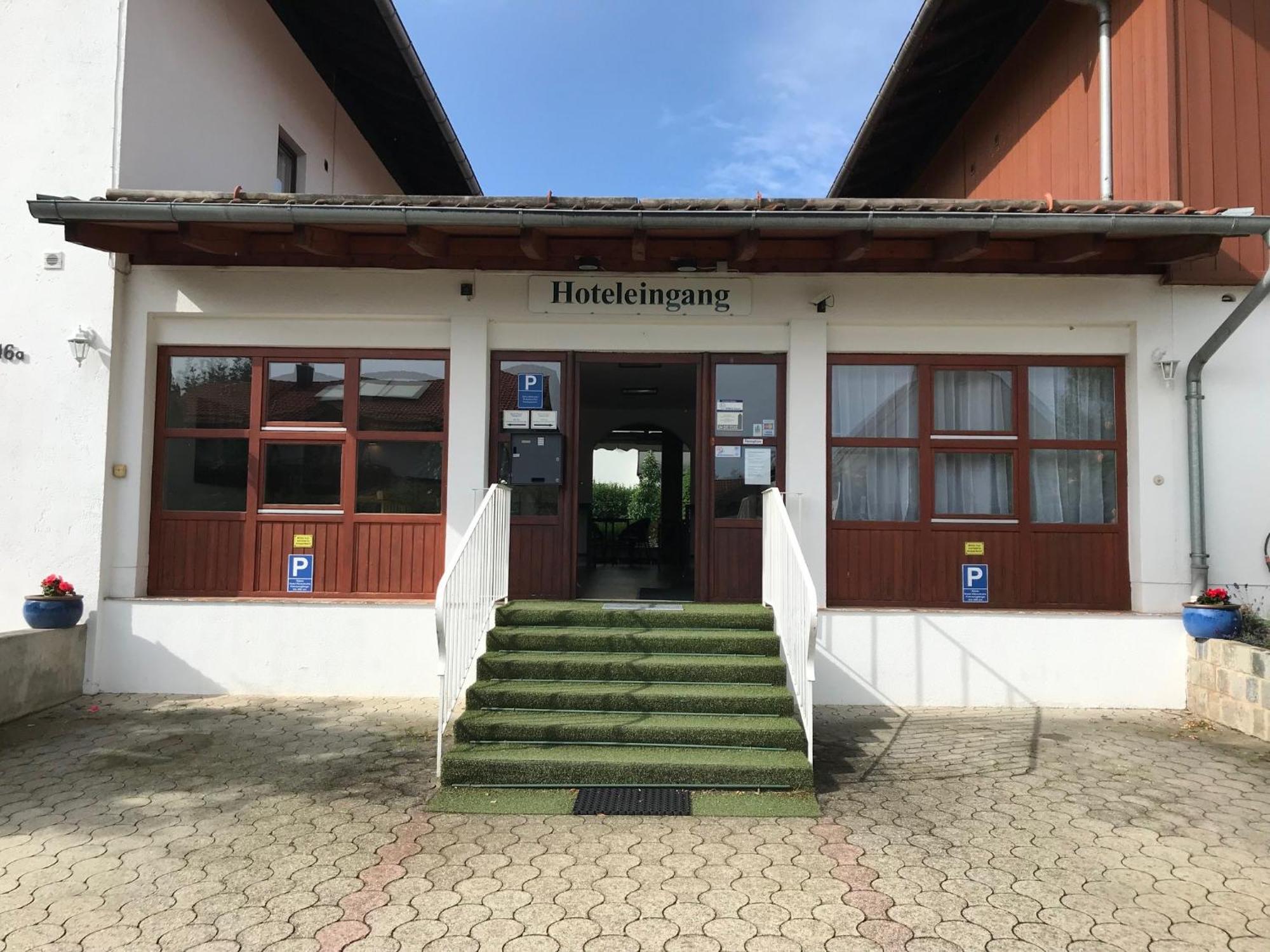 Abendruhe Hotel - Kontaktloser Check In Oberhaching Eksteriør billede
